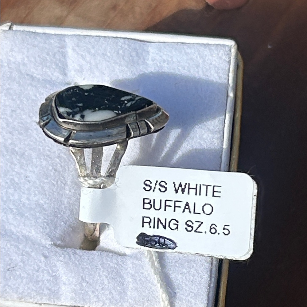 Handmade Navajo Sterling Silver White Buffalo Teardrop Ring - Picture 5 of 12